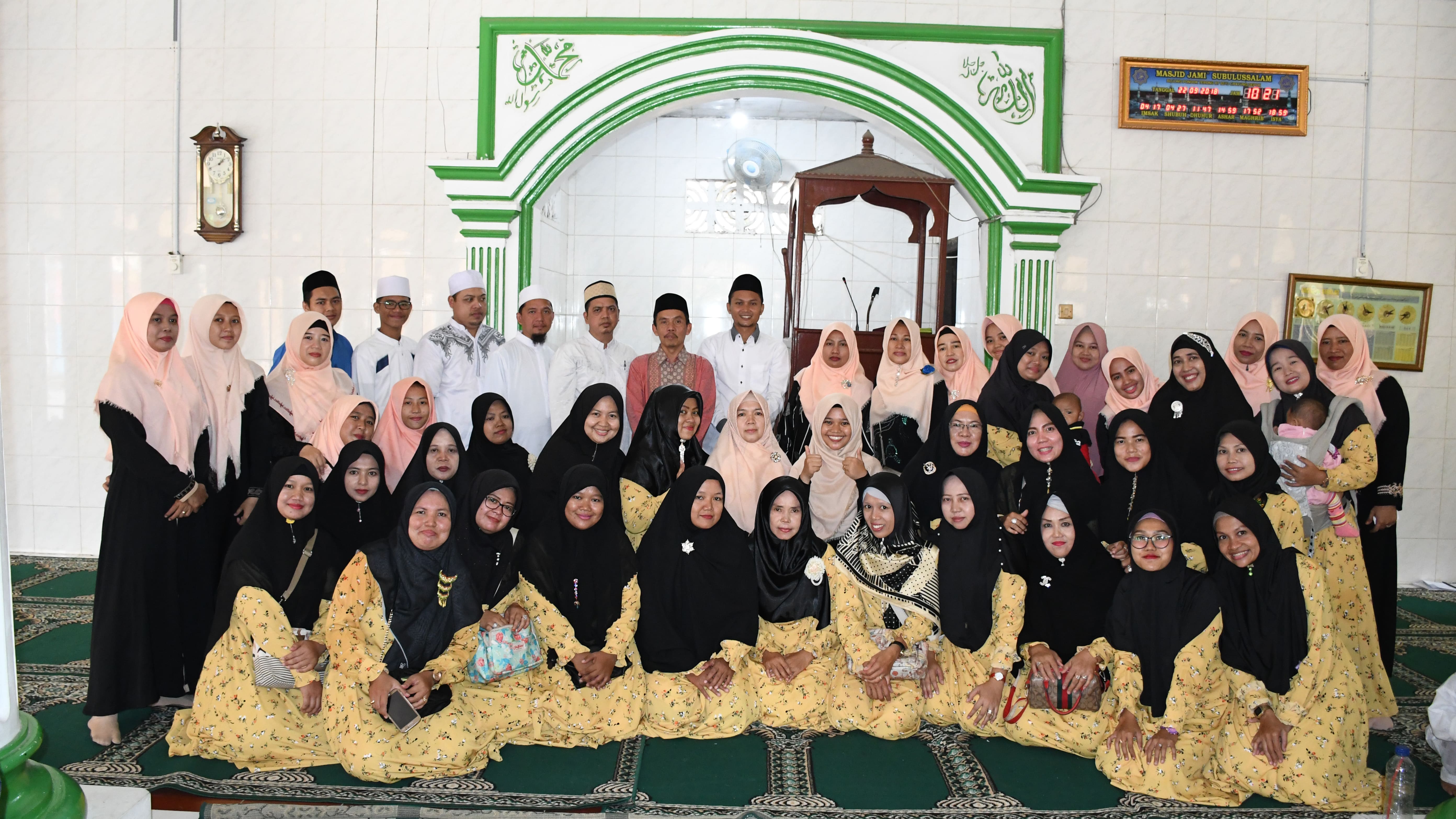 Santunan Yatim di SDIT Assalamah Depok